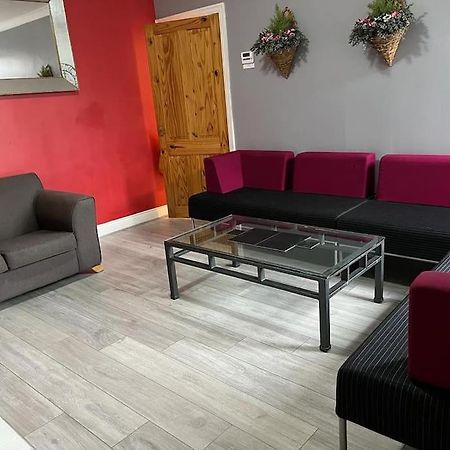 Ovington Grove 2 Fully Equipped Kitchen Free Parking 3 Bedrooms Netflix นิวคาสเซิล อะพอน ไทน์ ภายนอก รูปภาพ