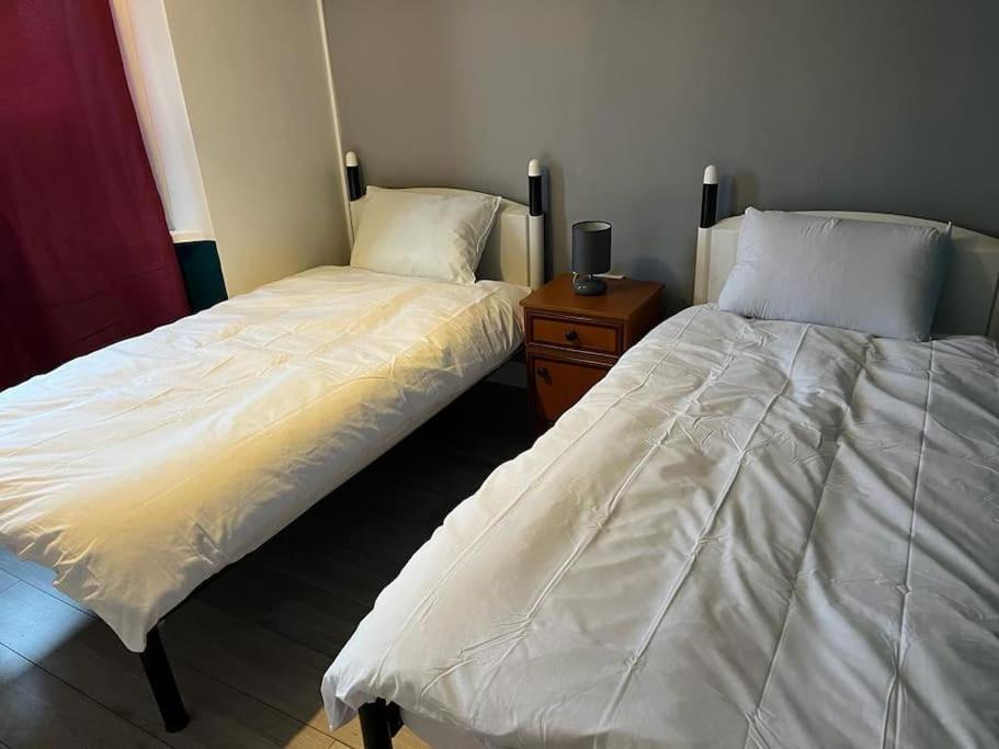 Ovington Grove 2 Fully Equipped Kitchen Free Parking 3 Bedrooms Netflix นิวคาสเซิล อะพอน ไทน์ ภายนอก รูปภาพ
