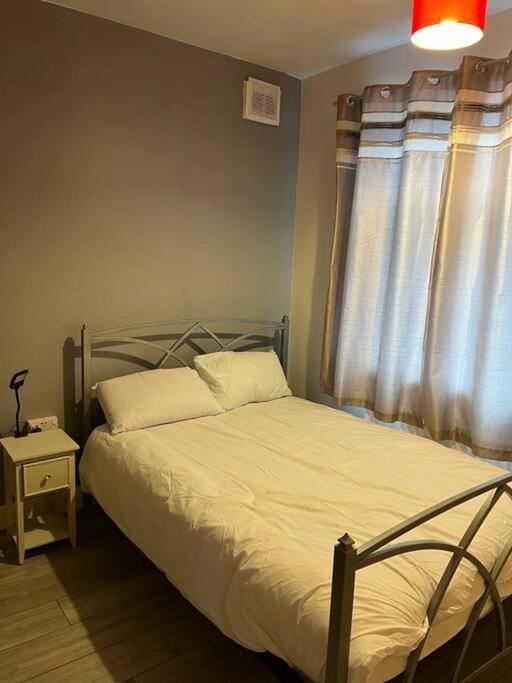Ovington Grove 2 Fully Equipped Kitchen Free Parking 3 Bedrooms Netflix นิวคาสเซิล อะพอน ไทน์ ภายนอก รูปภาพ